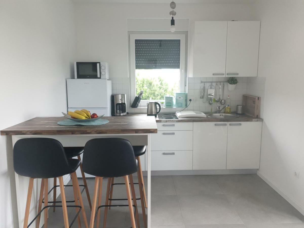 Black&white Apartment