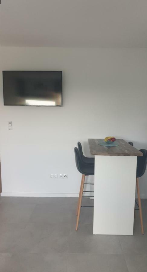 Black&white Apartment
